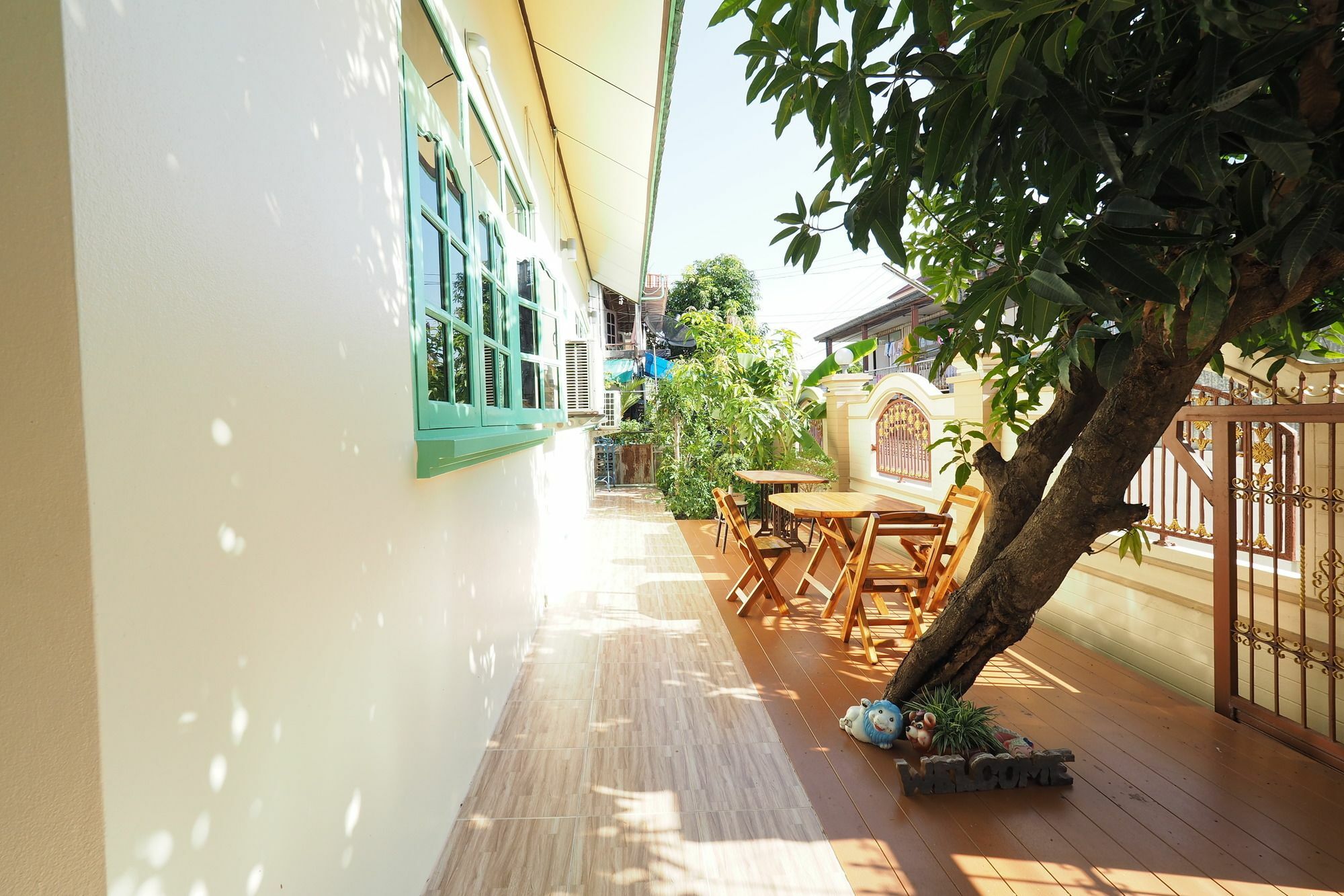 Hotel Ban Yenjid à Ayutthaya Extérieur photo